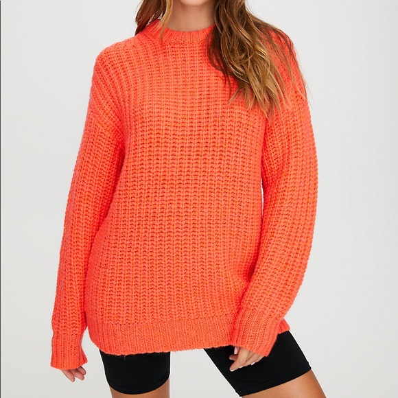 Aritzia Sweater - Picture 1 of 7